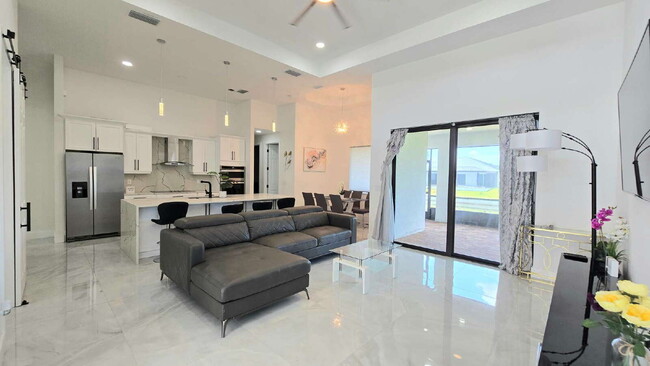 Foto del edificio - 220 NE 8th Pl