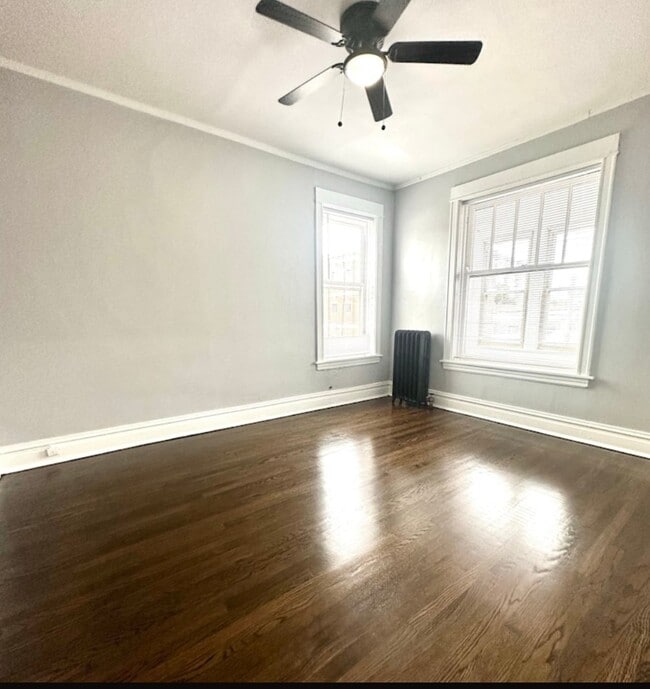 Foto del edificio - 1214 W Rosemont Ave