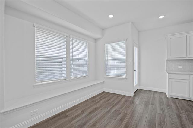 Foto del edificio - 191 Town Pk Ave