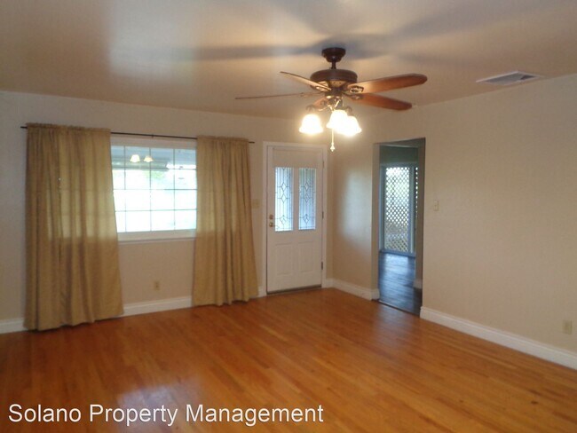Foto del edificio - 3 br, 2 bath House - 7520 Putman Rd.