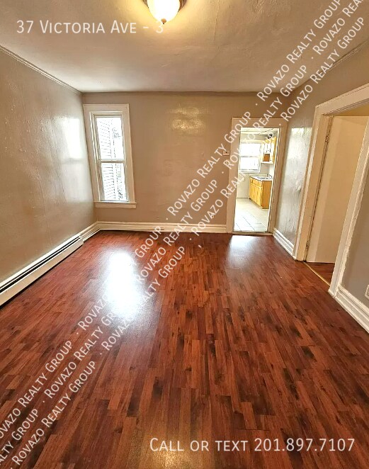 Building Photo - 37 Victoria Ave- 3 bedroom in Newark