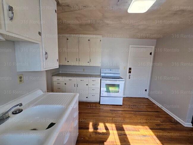 Foto del edificio - $550 - 1 bed 1 bath - Multi-Family