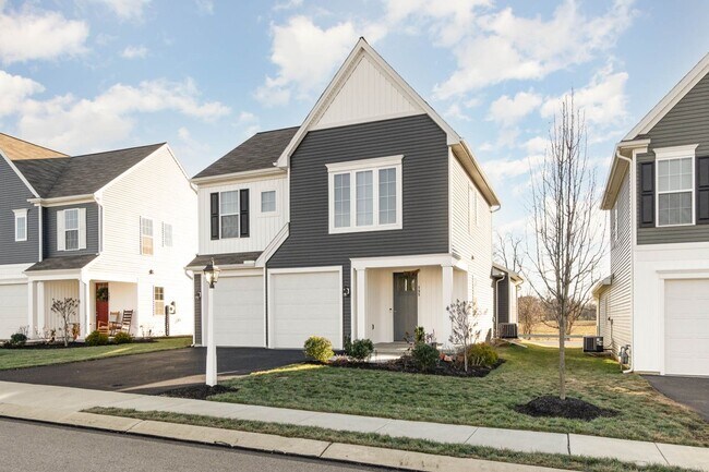 Building Photo - Cumberland Valley School District Single F...