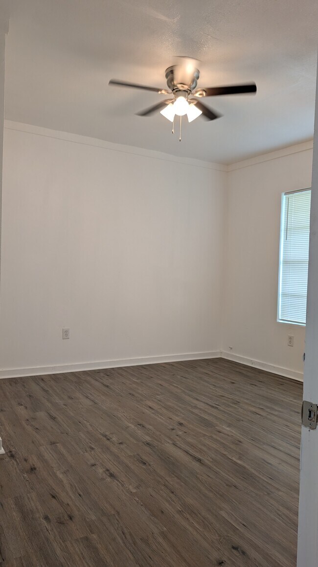 Foto del edificio - 2905 N Blvd