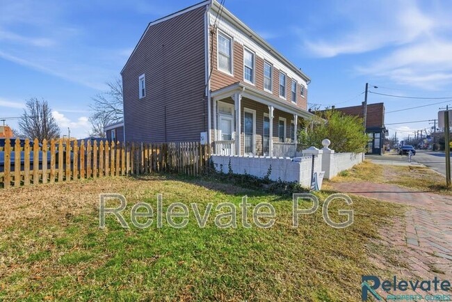 Photo - 2820 Q St House