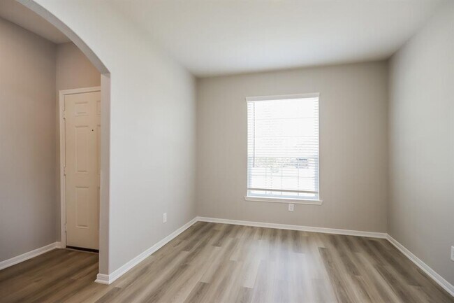 Foto del edificio - 25381 Cypress Bend Dr