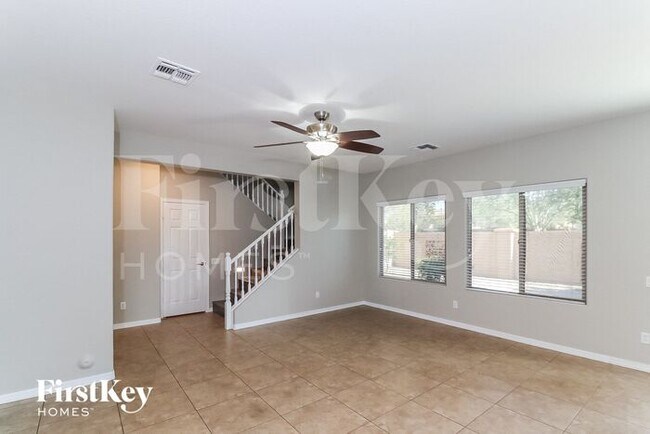 Building Photo - 4741 S Antonio