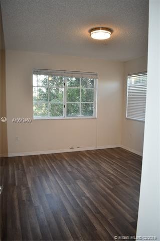 Foto del edificio - 7920 N Nob Hill Rd