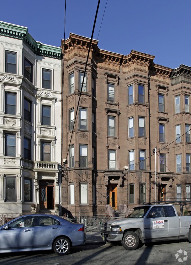 1020 Hudson St, Hoboken, NJ 07030 Apartments in Hoboken, NJ