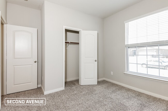 Building Photo - 2020 Jeanine Dr