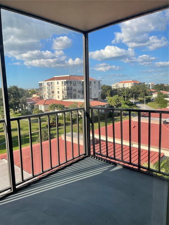 Foto del edificio - 6269 Palma Del Mar Blvd S