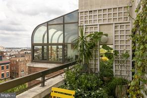Foto principal - 708-210 Lombard St