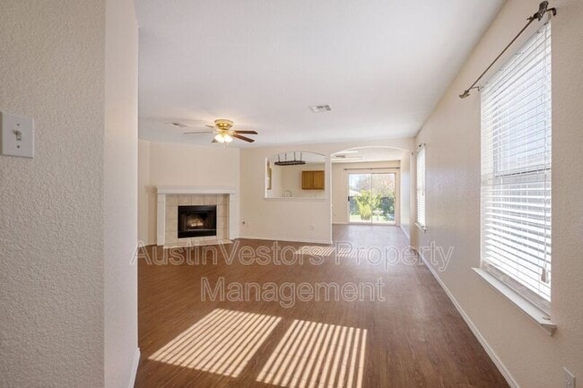 Foto del edificio - 17131 Dashwood Creek Dr