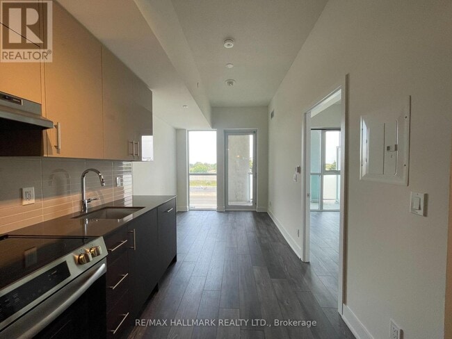 Photo du bâtiment - 188 Fairview Mall Dr