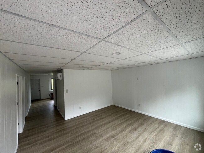 Building Photo - 7901 Hayes Ave