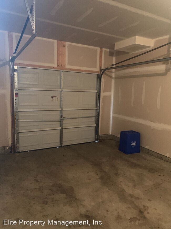 Foto del edificio - 3 br, 2.5 bath House - 2302 Sunny Hill Cir