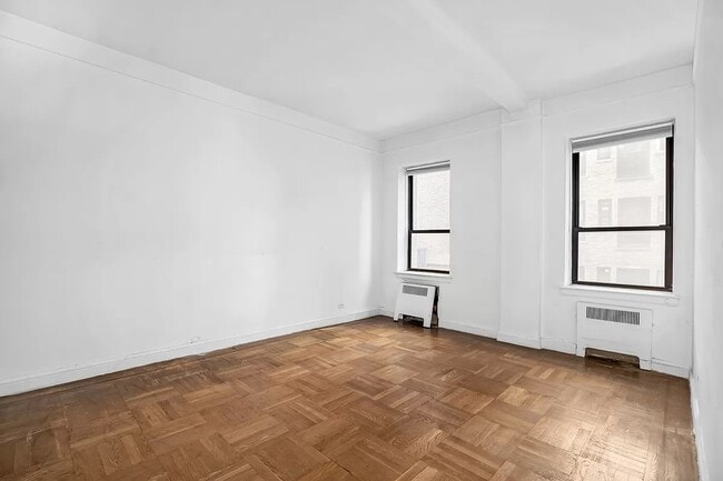 Foto del edificio - 157 W 79th St