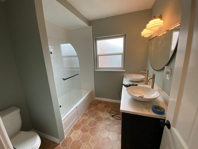 Foto del edificio - 3711 Grayburn Ave