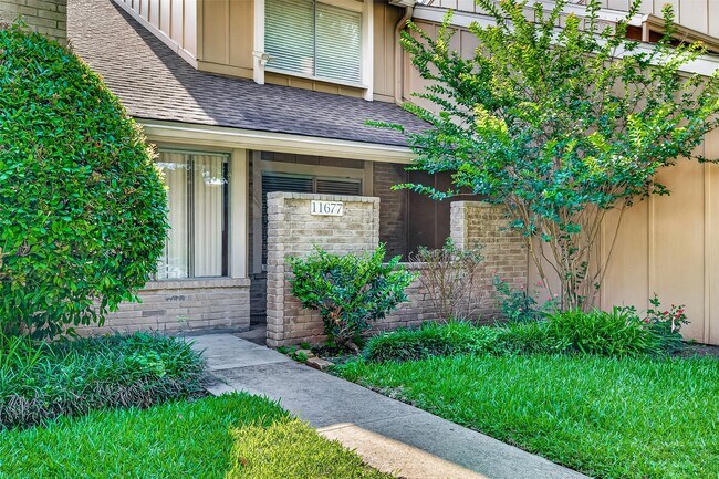 Foto del edificio - 11677 Village Pl Dr