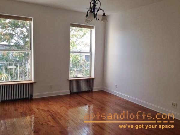 Primary Photo - 10 Bedford Ave