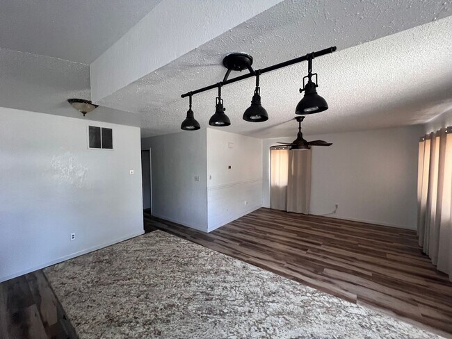 Foto del edificio - 3 Bedroom Single Family Home in Alamosa