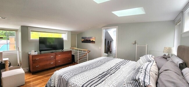 Building Photo - 305 Webster St