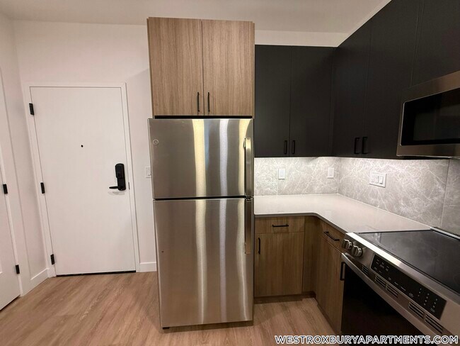 Building Photo - 199 Gardner St