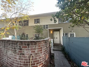 Building Photo - 5162 1/2 Village Green