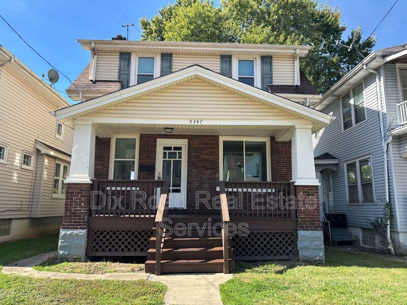 Foto principal - 5347 Hunter Ave
