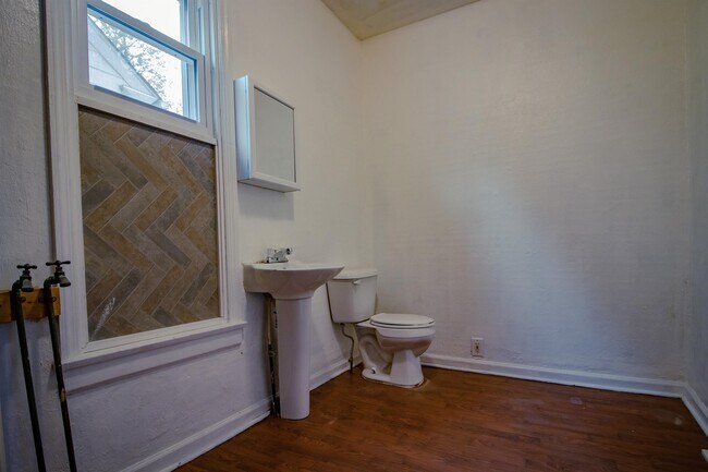 Building Photo - 3509 Auburn St