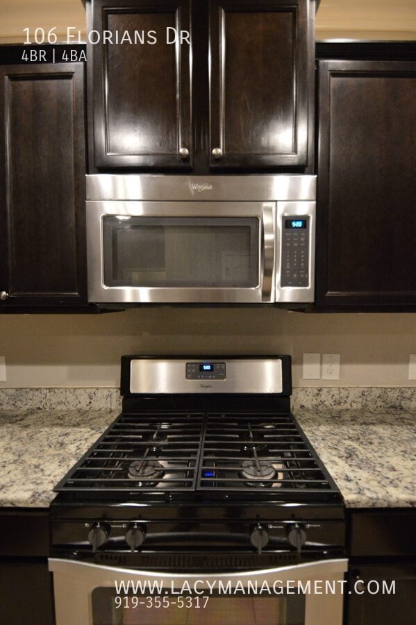 Building Photo - 106 Florians Dr