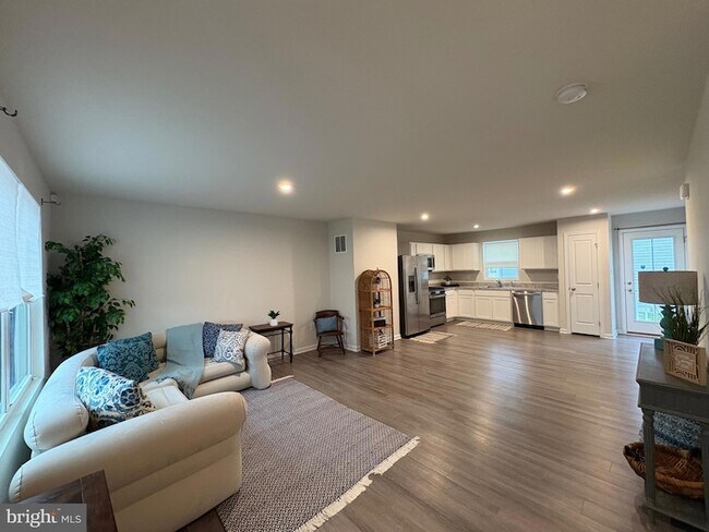 Foto del edificio - 27003 Greenleaf Dr