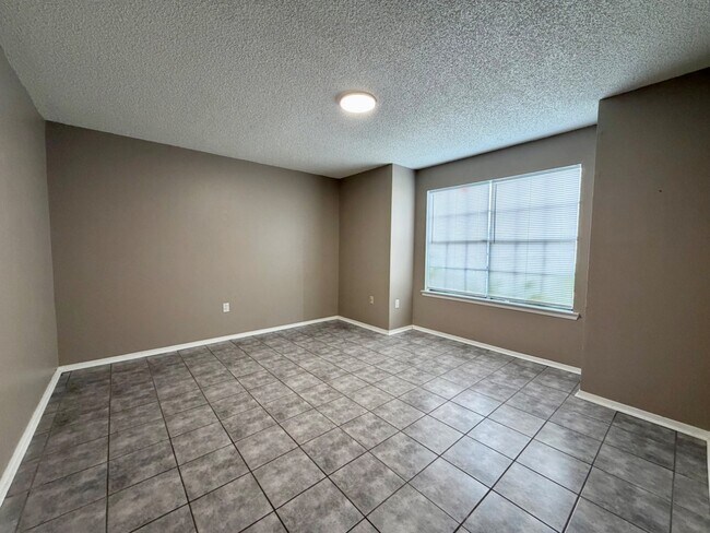 Building Photo - 416 Marigny Cir