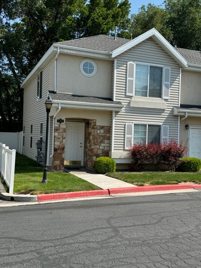 Building Photo - 1767 E Kiera Ct