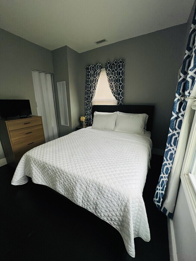 Photo - 1213 Jordan Ave Apartment