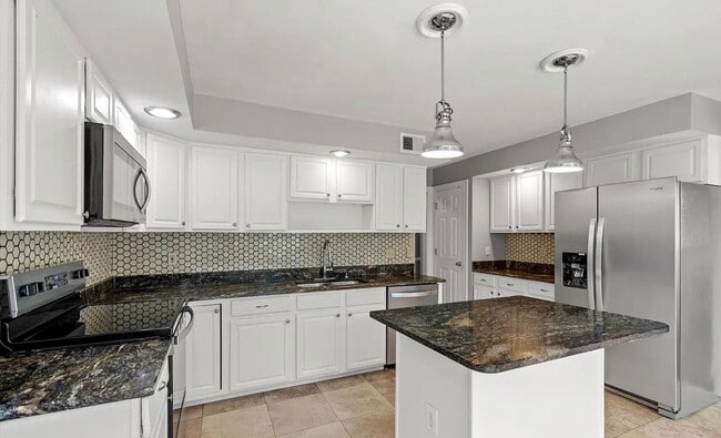 Building Photo - 10165 Corydalis Ct