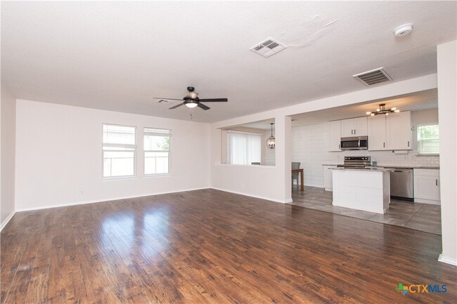 Building Photo - 283 Cordero Dr