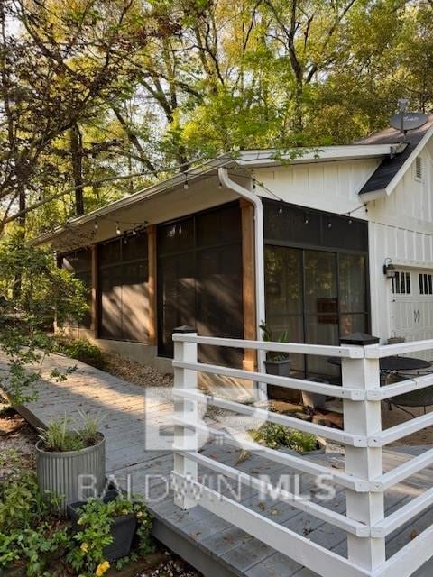 Building Photo - 571 Dogwood Ave