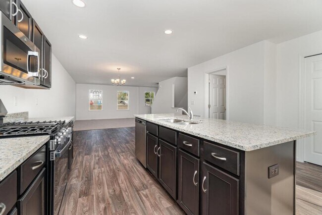 Building Photo - 8 Kenzie Way