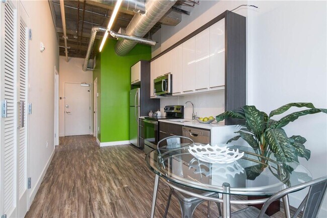 Foto del edificio - 121 Westmoreland Ave