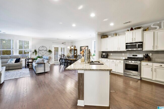 Building Photo - 4127 Park Crossings Dr