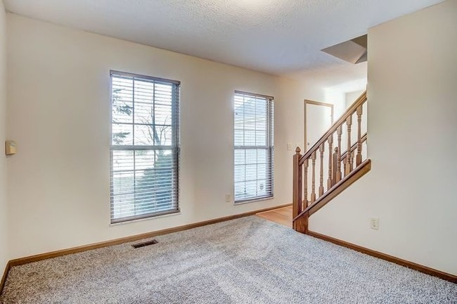 Building Photo - Gorgeous 4 Bedroom Home in Olentangy Schools