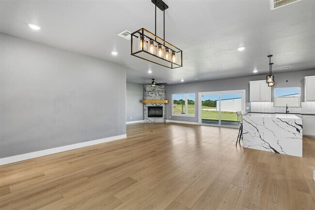 Foto del edificio - 4930 Meadow Dr