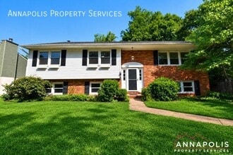 Building Photo - 127 Riverview Ave