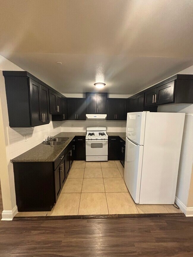 Foto del edificio - 539 W 93rd St