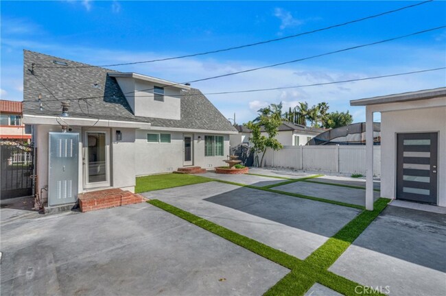 Foto del edificio - 6261 Homewood Ave