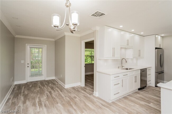 Building Photo - 4632 Alligator Dr