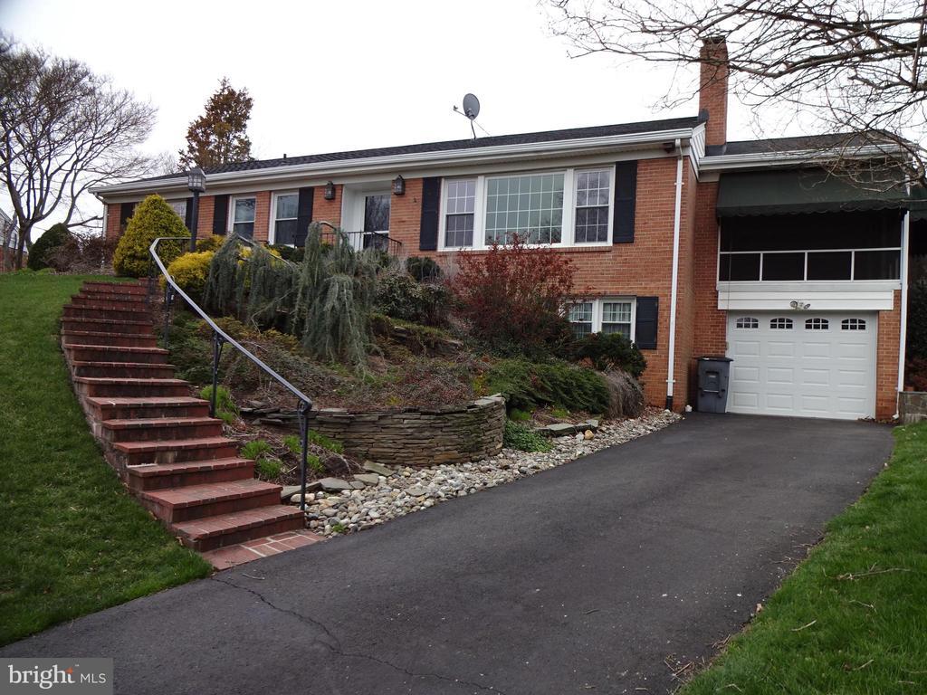 Primary Photo - 6620 Skyline Ct