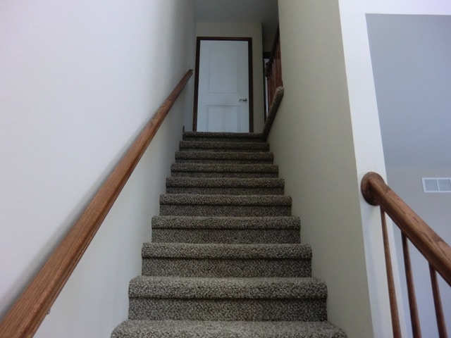 Foto del edificio - 1409 Village Circle Dr