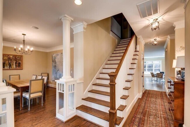 Foto del edificio - 2105 Brookview Dr NW